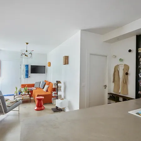 Chez Julie - Republique Apartment *